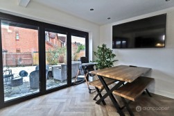 Juniper Close, Bedworth, CV12 0NY