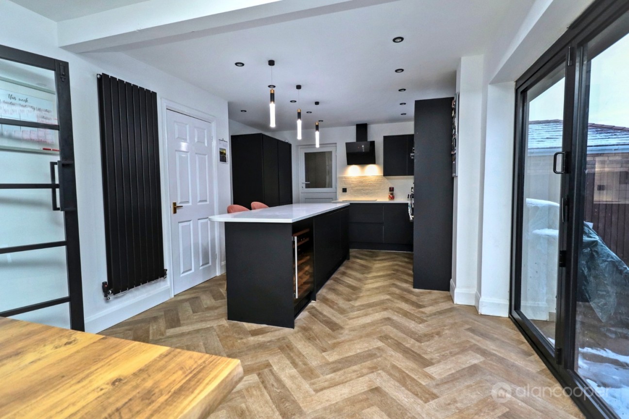 Juniper Close, Bedworth, CV12 0NY