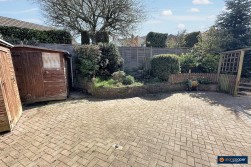 Willow Close, Bedworth, CV12 8BE