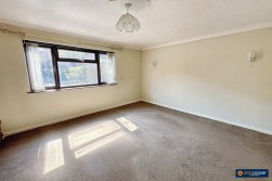 Willow Close, Bedworth, CV12 8BE