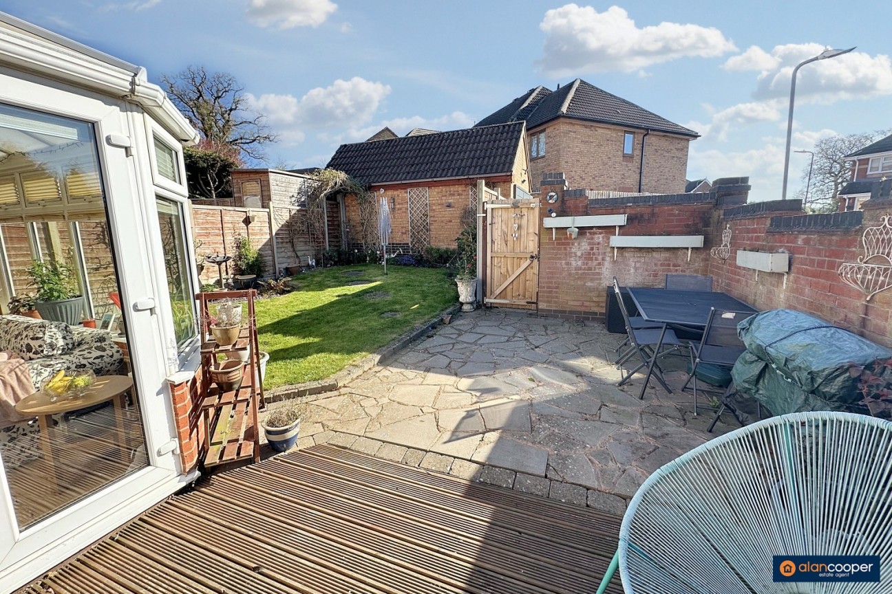 Hawthorn Way, Hartshill, Nuneaton, CV10 0XQ