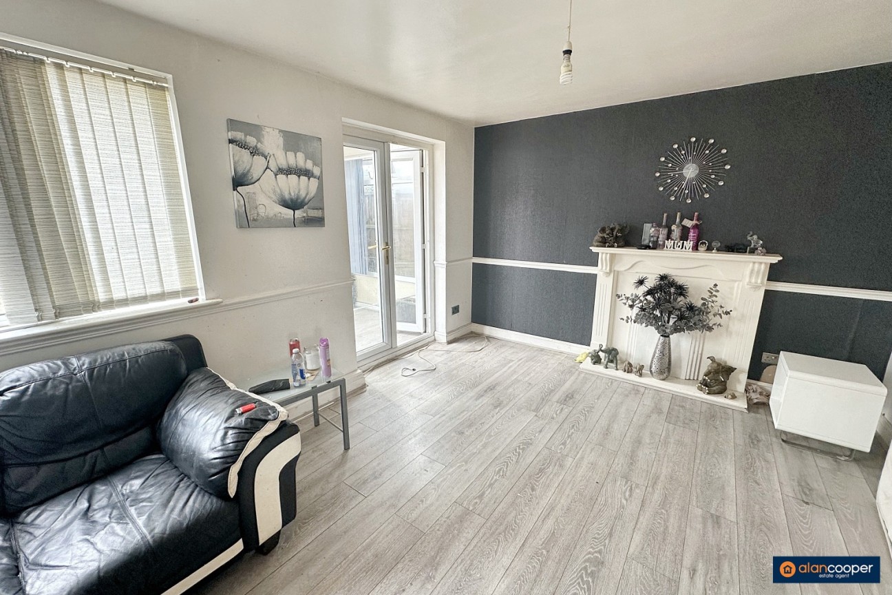Woburn Drive, Stockingford, Nuneaton, CV10 7HZ