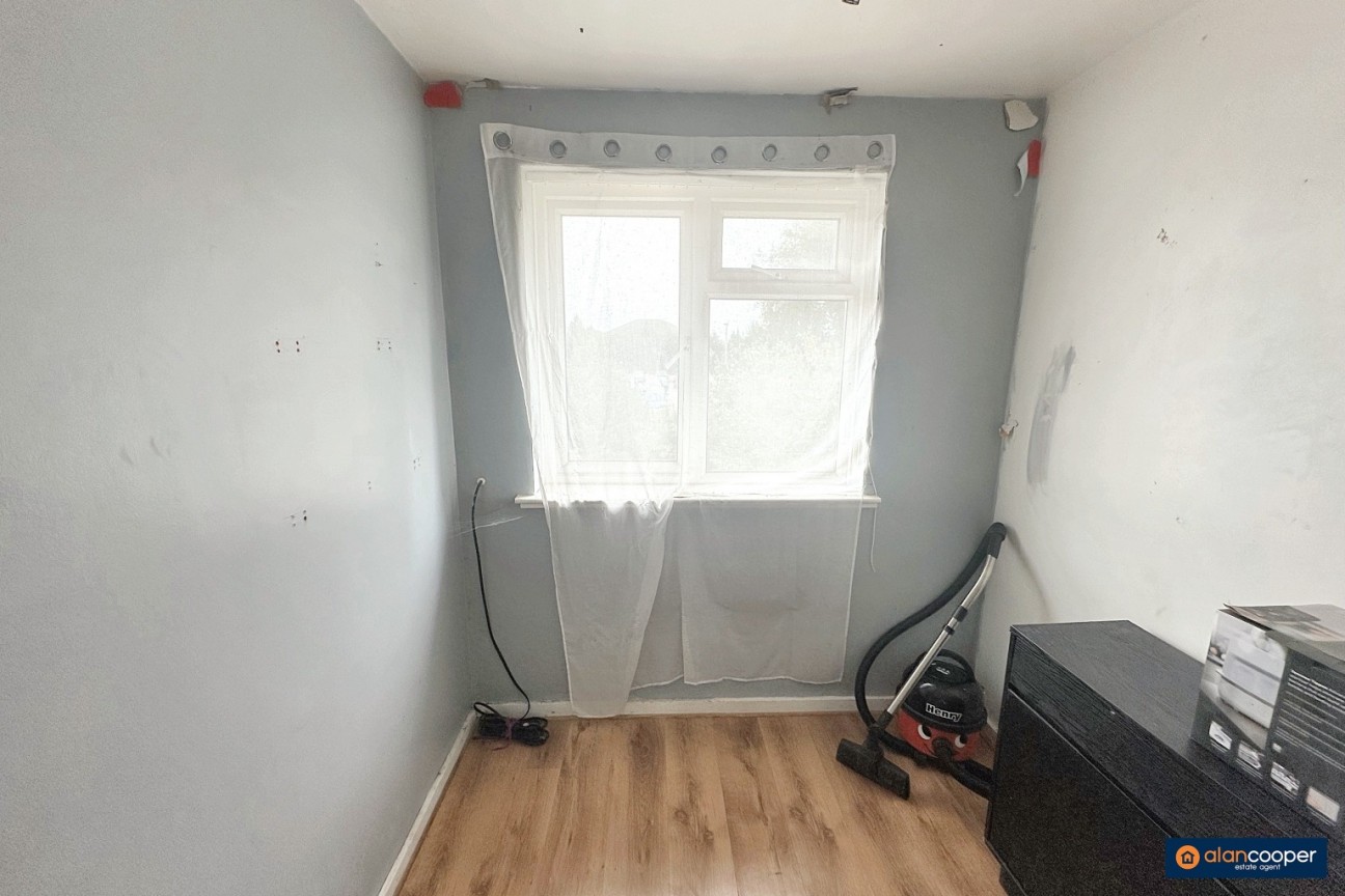 Woburn Drive, Stockingford, Nuneaton, CV10 7HZ