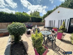The Hollows, Lutterworth Road, Nuneaton, CV11 6QA