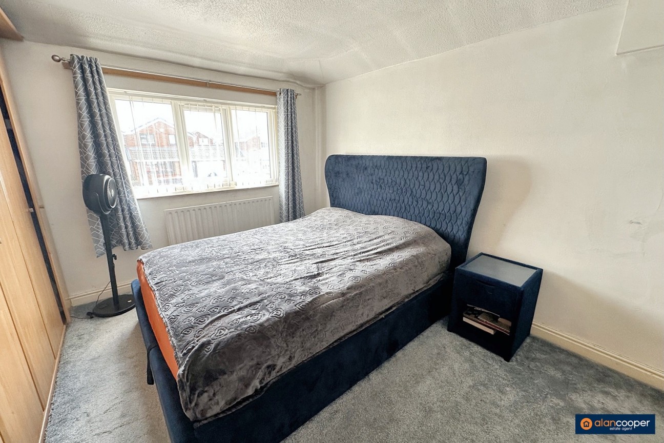 Norfolk Crescent, Lindley Park, Nuneaton, CV10 8BY