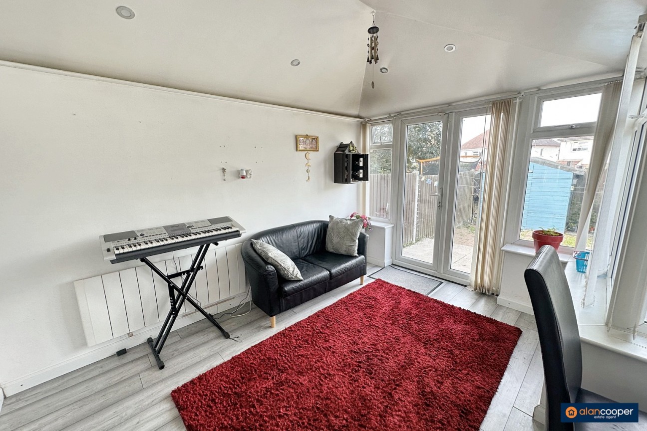 Norfolk Crescent, Lindley Park, Nuneaton, CV10 8BY
