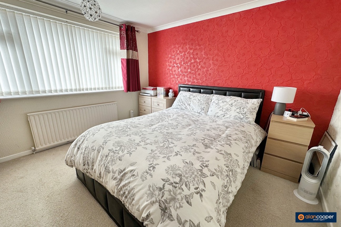 Hoarestone Avenue, Whitestone, Nuneaton, CV11 4TD