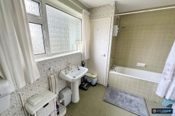 Hoarestone Avenue, Whitestone, Nuneaton, CV11 4TD