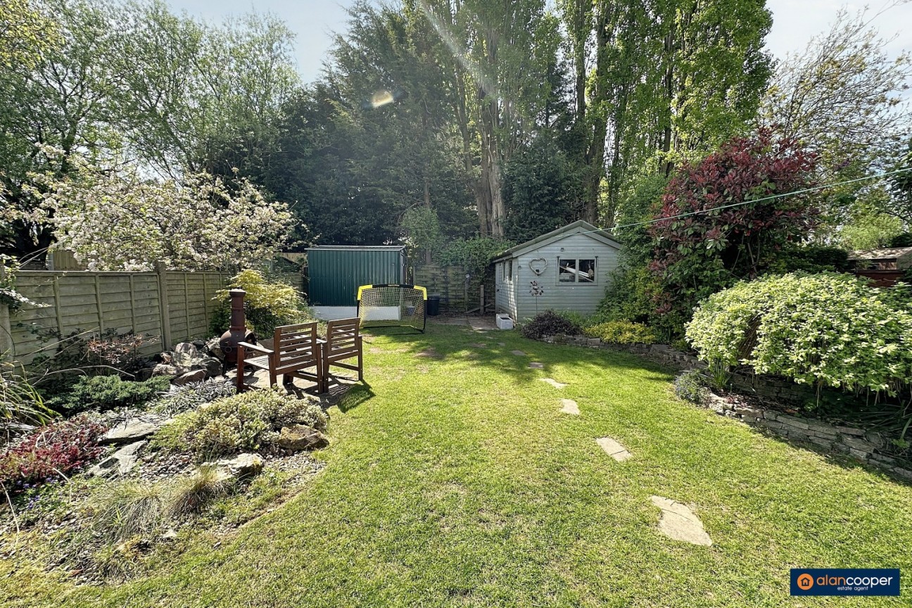Fairway, Whitestone, Nuneaton, CV11 6NP