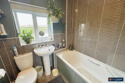 Cygnet Avenue, Penn's Croft, Nuneaton, CV10 7GP