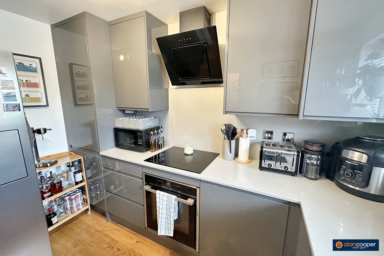 Cygnet Avenue, Penn's Croft, Nuneaton, CV10 7GP