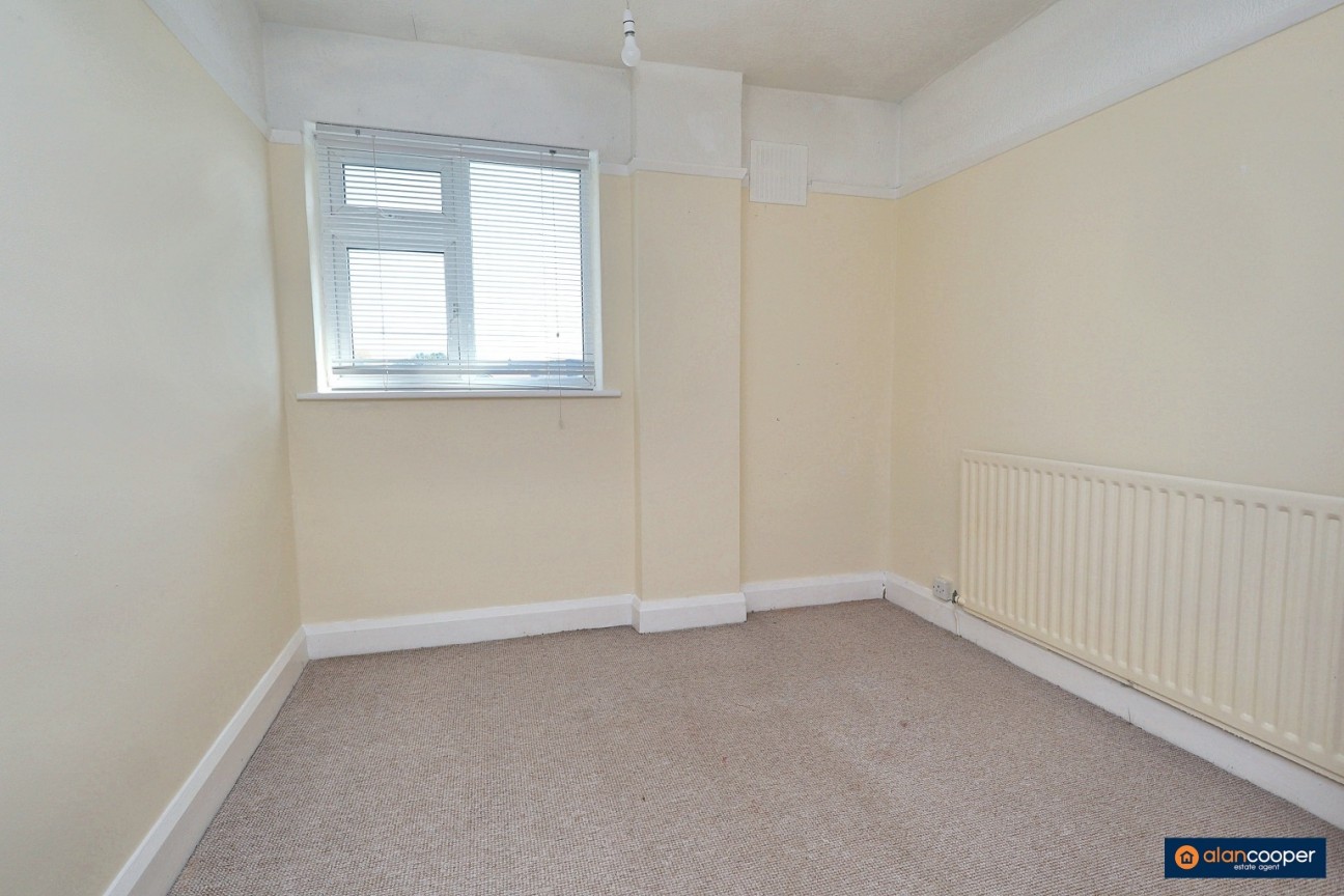 Hall End Place, Attleborough, Nuneaton, CV11 4LP