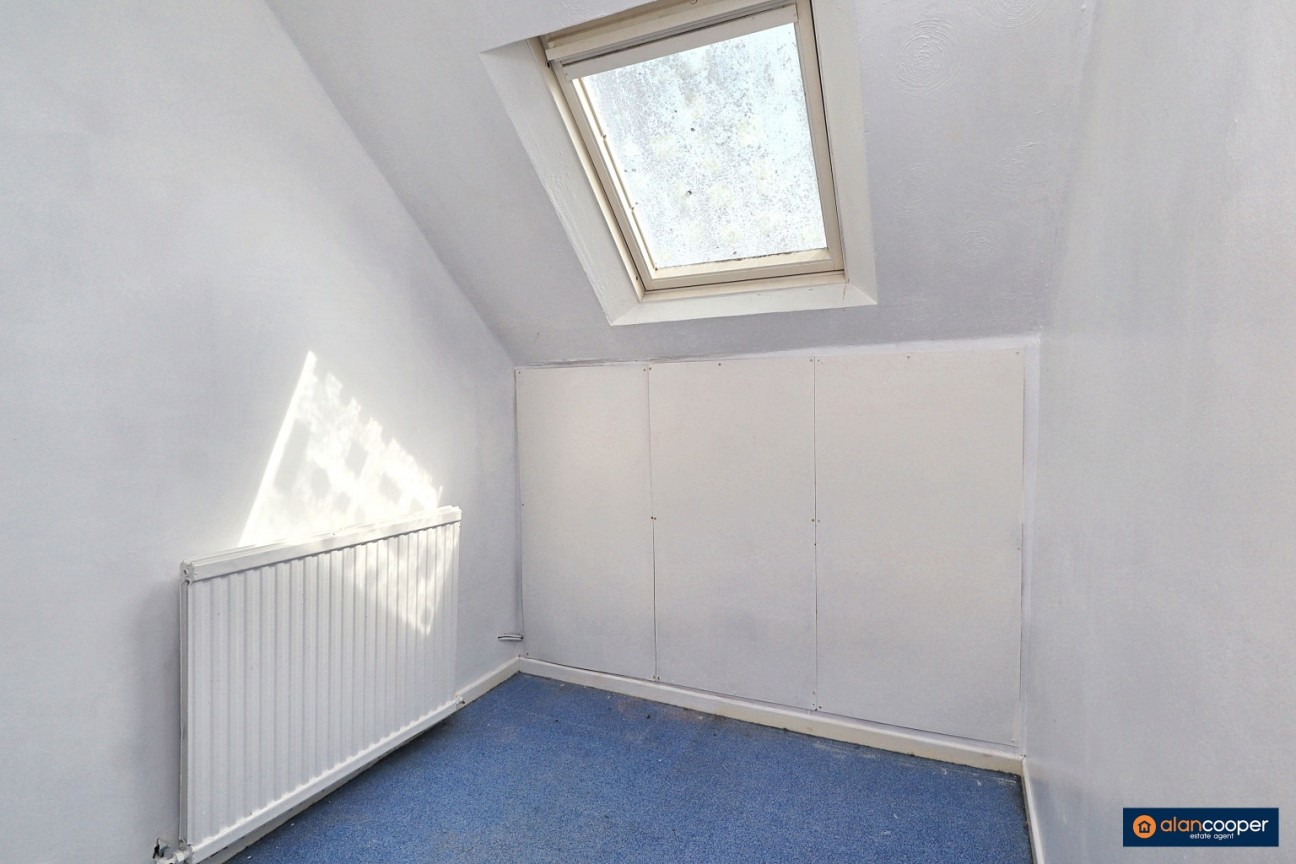 Hall End Place, Attleborough, Nuneaton, CV11 4LP