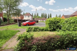 Hall End Place, Attleborough, Nuneaton, CV11 4LP