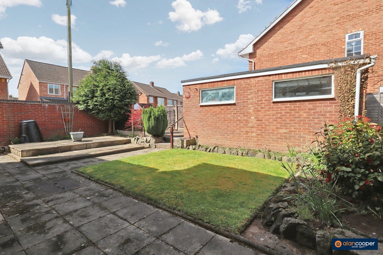 Stonewell Crescent, Whitestone, Nuneaton, CV11 4TA