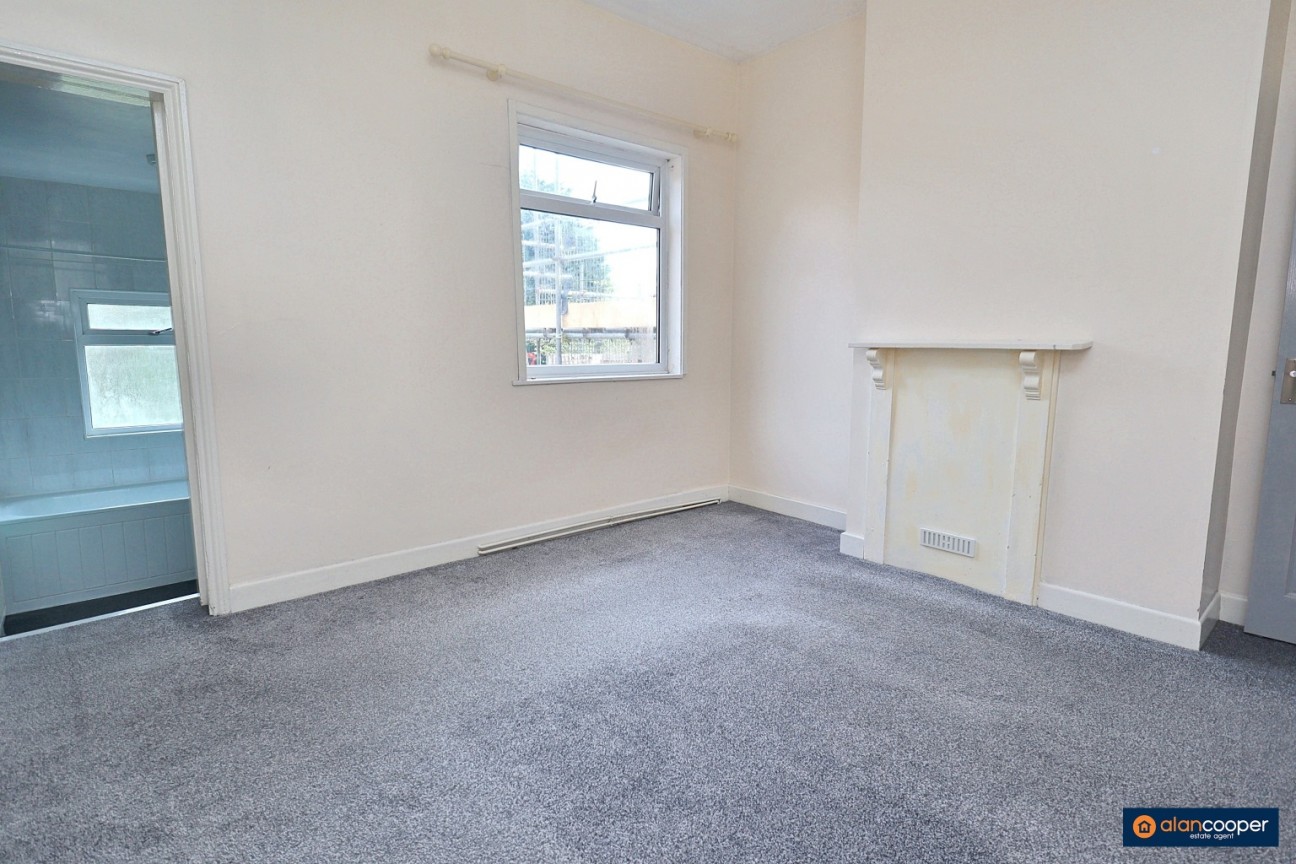 Haunchwood Road, Stockingford, Nuneaton, CV10 8DH