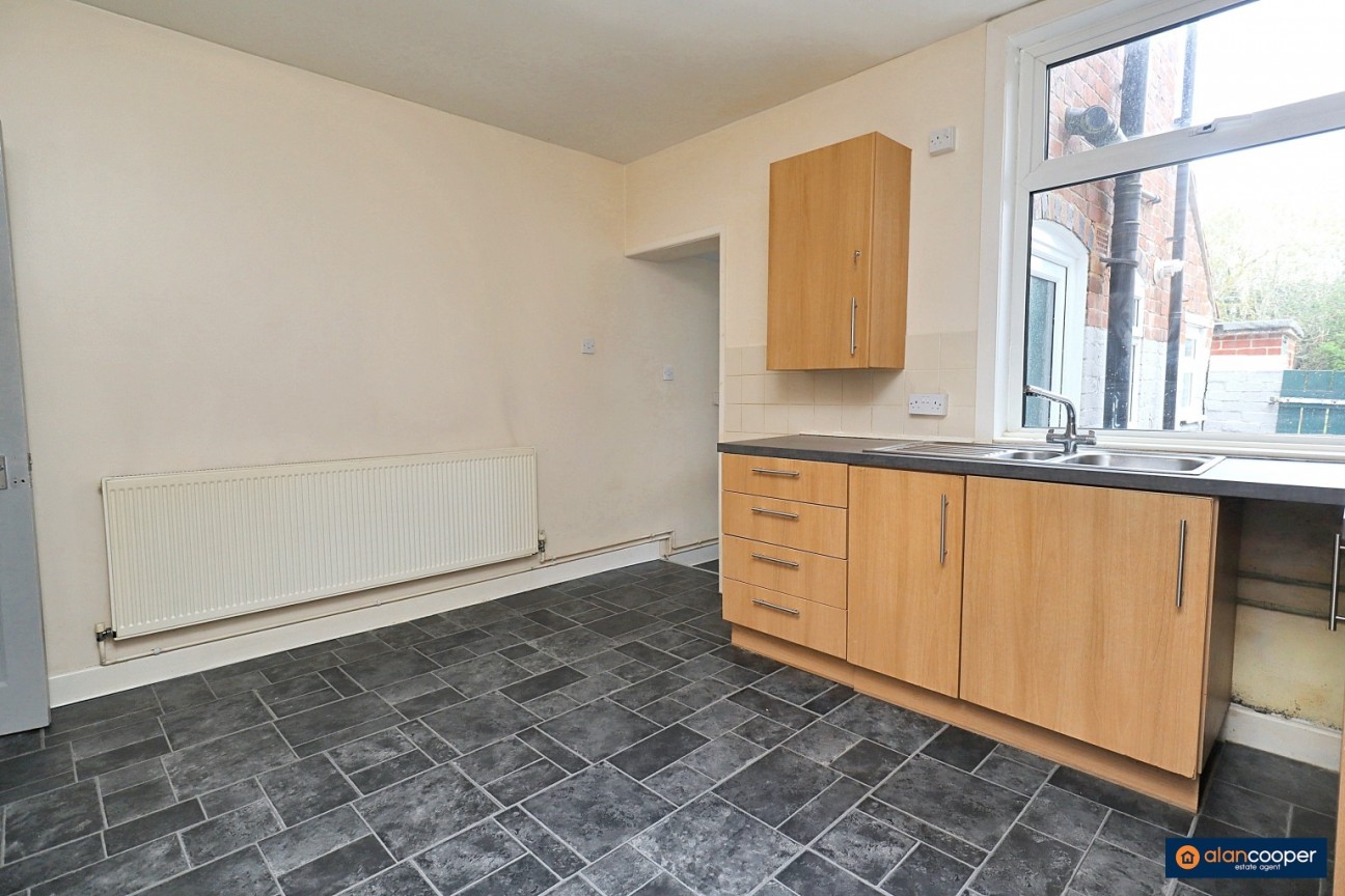 Haunchwood Road, Stockingford, Nuneaton, CV10 8DH