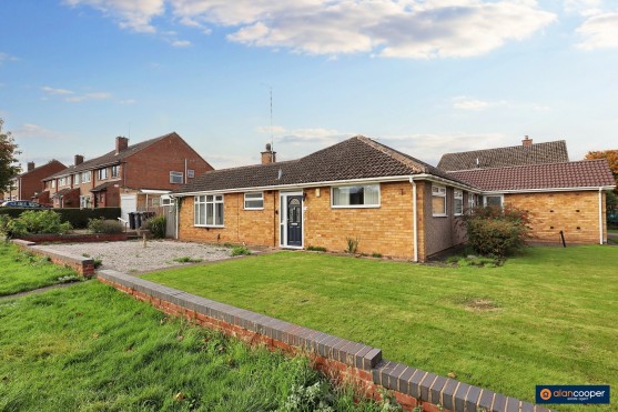 Winchester Avenue, Weddington, Nuneaton, CV10 0DS