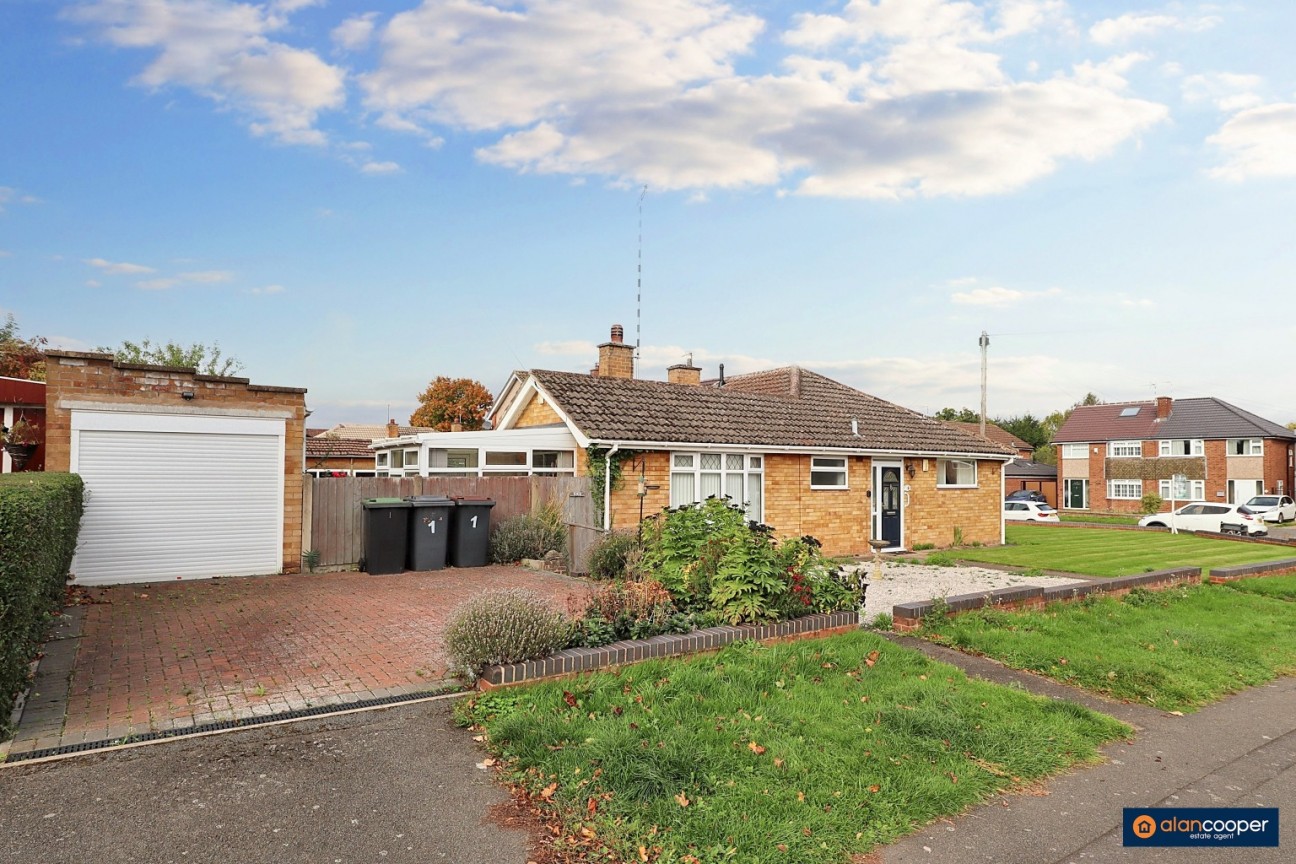 Winchester Avenue, Weddington, Nuneaton, CV10 0DS