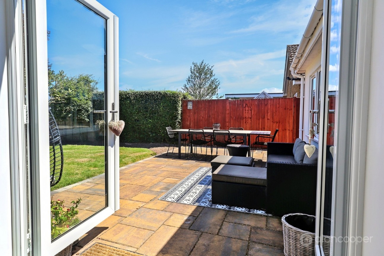 Ambleside Way, St Nicolas Park, Nuneaton, CV11 6AT