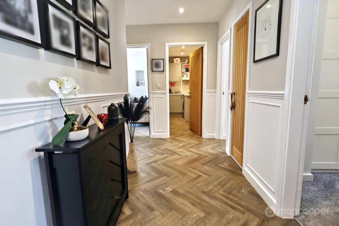 Ambleside Way, St Nicolas Park, Nuneaton, CV11 6AT