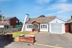 Ambleside Way, St Nicolas Park, Nuneaton, CV11 6AT