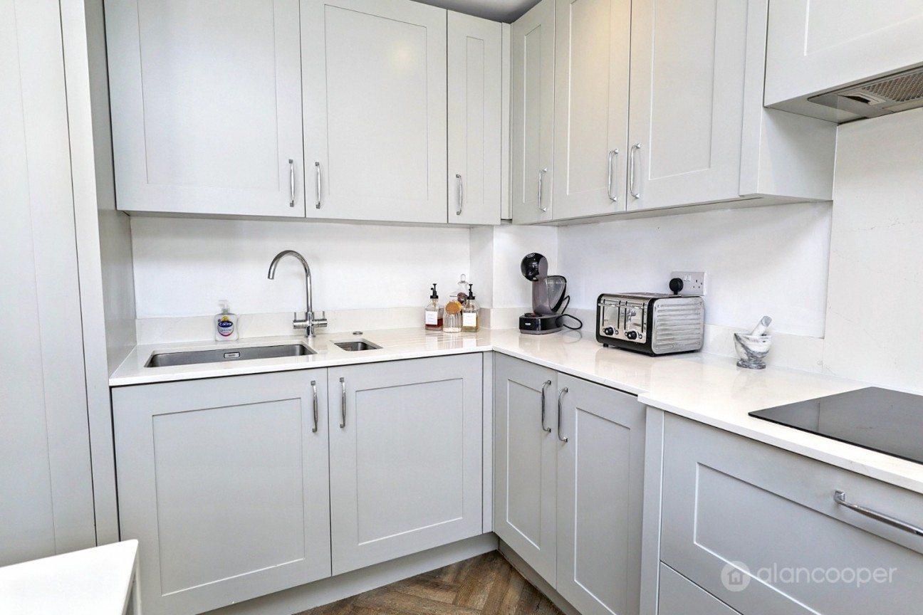 Ambleside Way, St Nicolas Park, Nuneaton, CV11 6AT