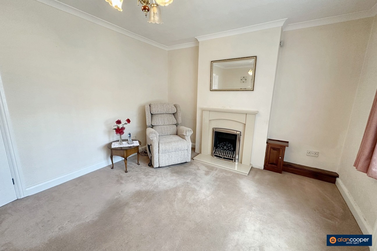 Springfield Road, Attleborough, Nuneaton, CV11 4PY