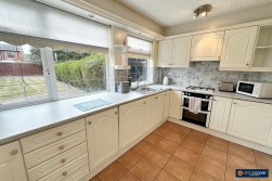Springfield Road, Attleborough, Nuneaton, CV11 4PY