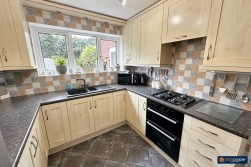 Langdale Drive, St Nicolas Park, Nuneaton, CV11 6EY