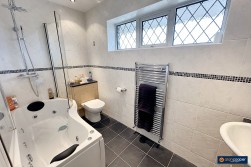 Langdale Drive, St Nicolas Park, Nuneaton, CV11 6EY