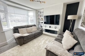 Hollystitches Road, Nuneaton, CV10 9QA