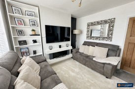 Hollystitches Road, Nuneaton, CV10 9QA
