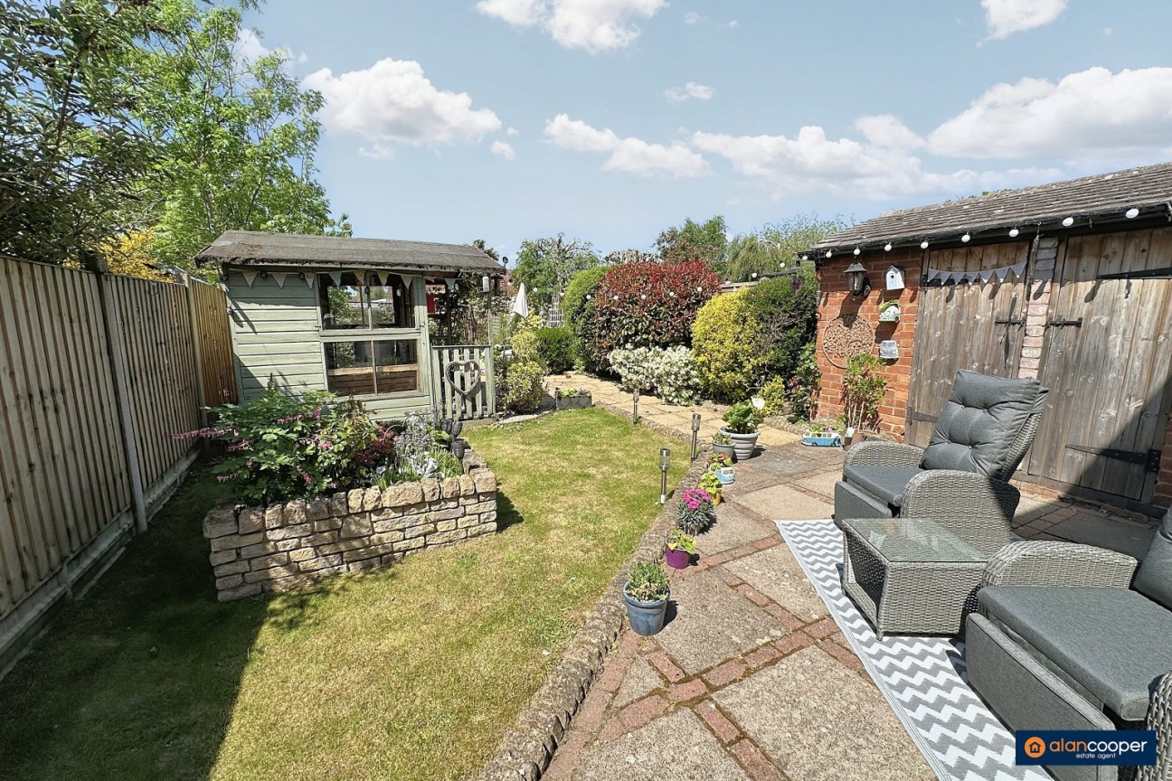 Barnacle Lane, Bulkington, CV12 9RJ