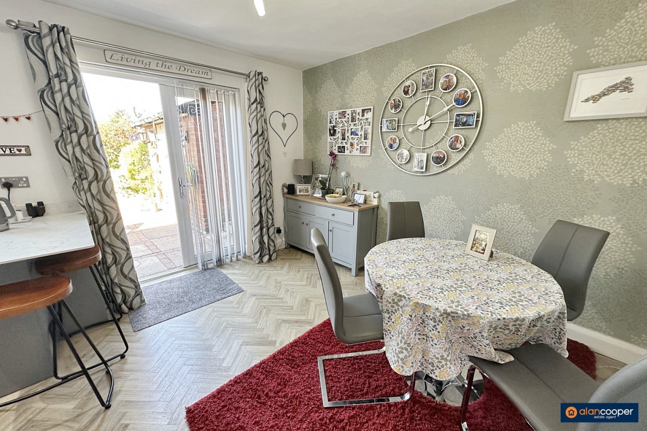 Barnacle Lane, Bulkington, CV12 9RJ