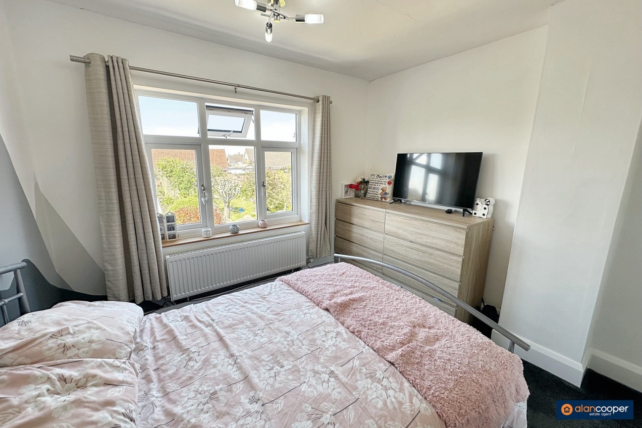 Barnacle Lane, Bulkington, CV12 9RJ