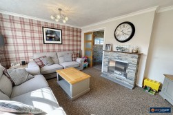 Chatsworth Drive, Whitestone, Nuneaton, CV11 6SB