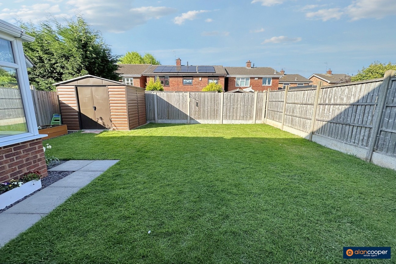 Chatsworth Drive, Whitestone, Nuneaton, CV11 6SB