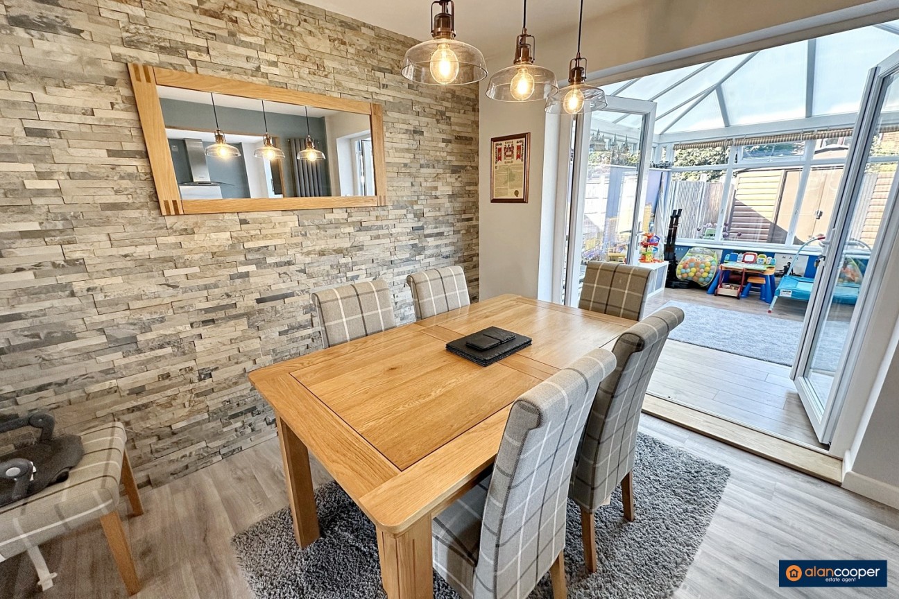 Chatsworth Drive, Whitestone, Nuneaton, CV11 6SB