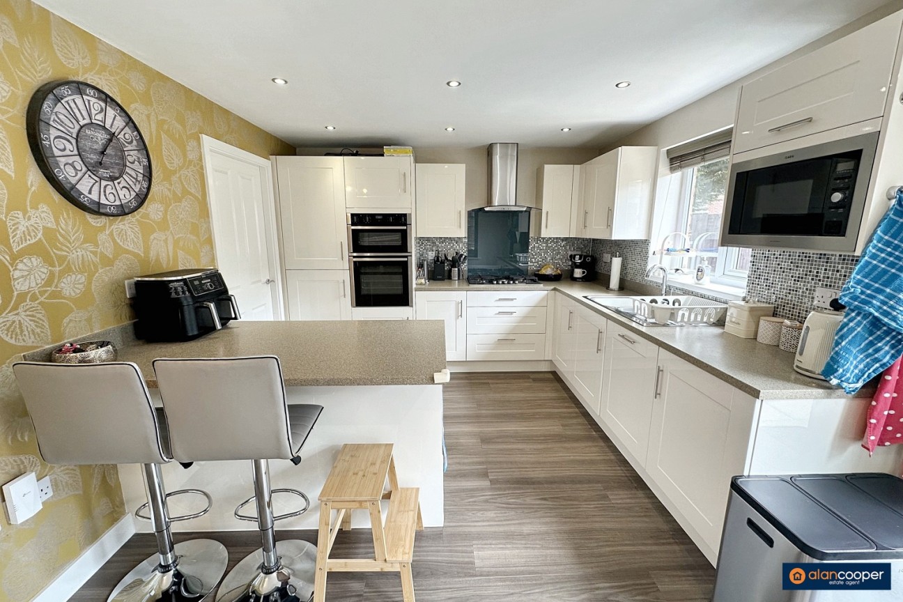 Baskerville Road, Heritage View, Nuneaton, CV11 6QZ