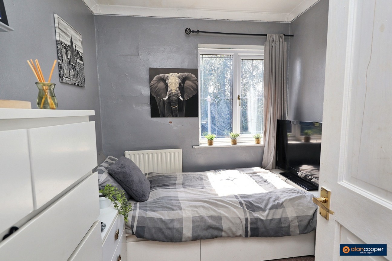 Springfield Road, Attleborough, Nuneaton, CV11 4PY