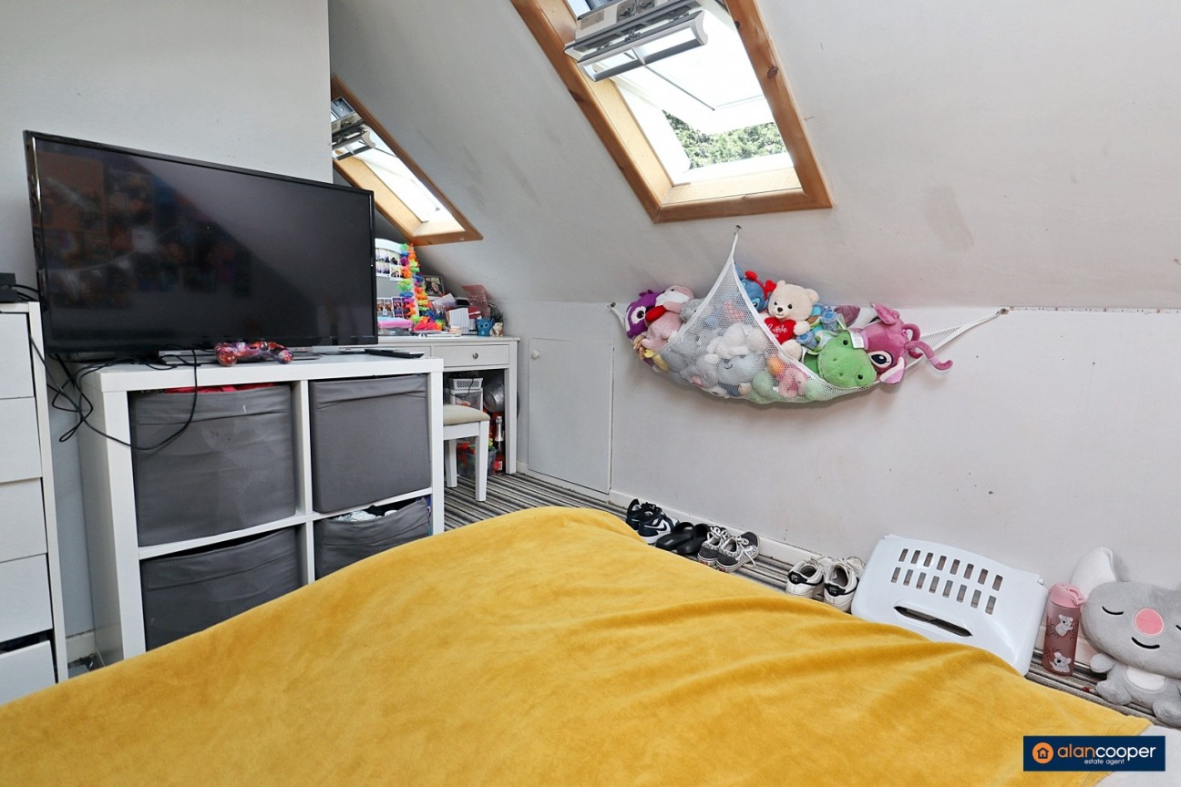 Springfield Road, Attleborough, Nuneaton, CV11 4PY