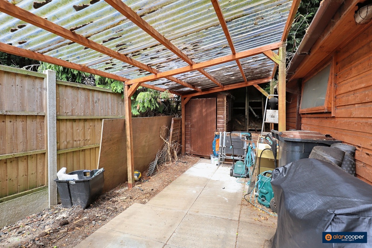 Springfield Road, Attleborough, Nuneaton, CV11 4PY
