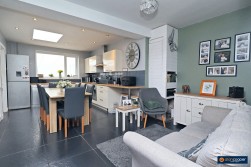 Springfield Road, Attleborough, Nuneaton, CV11 4PY
