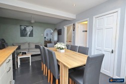 Springfield Road, Attleborough, Nuneaton, CV11 4PY
