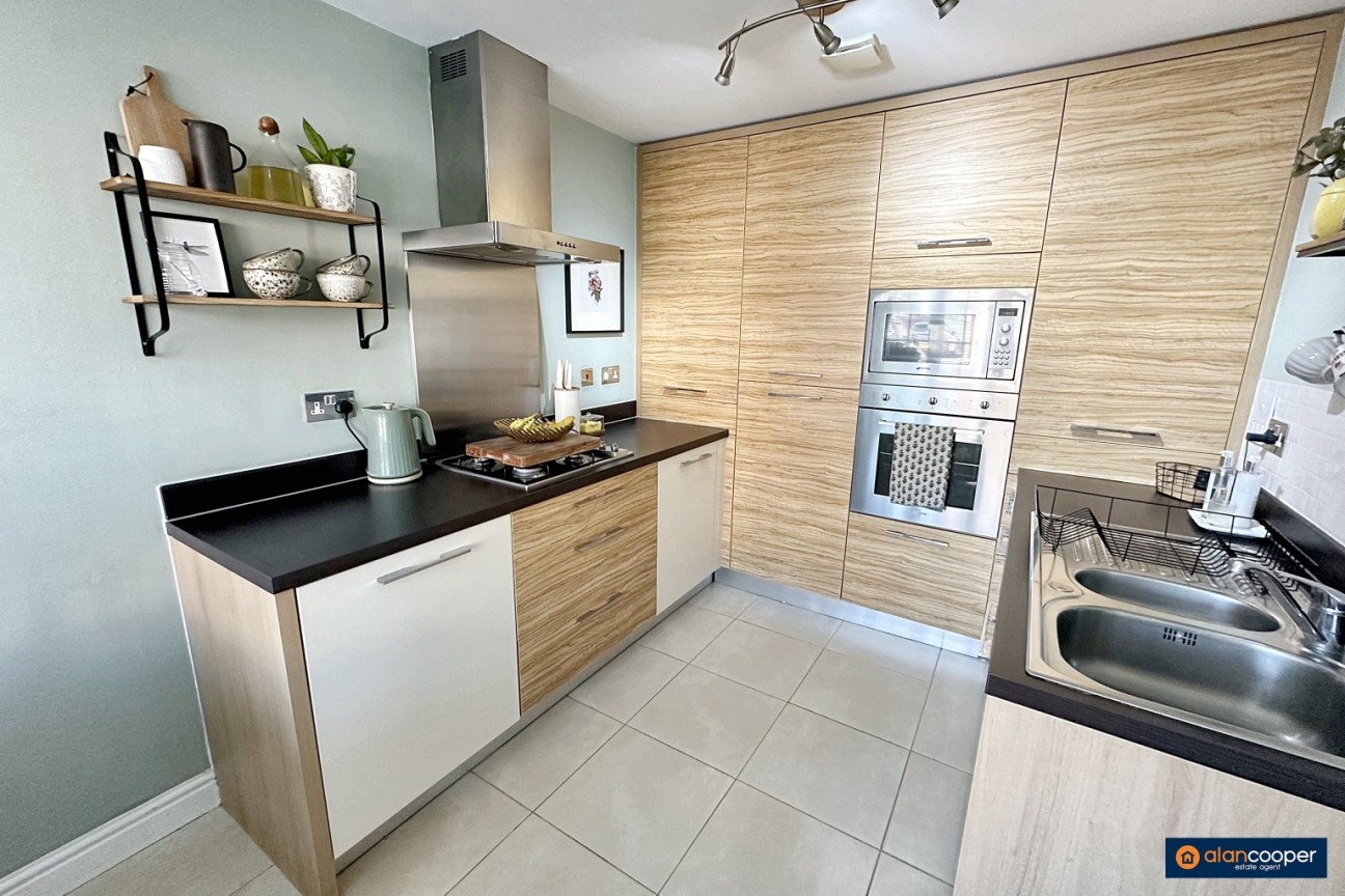 Corrib Road, Eliot's View, Nuneaton, CV10 0QF