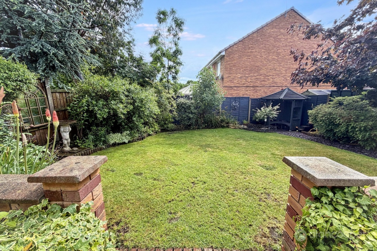 Shillingstone Drive, Heritage Park, Nuneaton, CV10 7GA