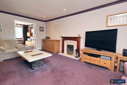 Dickens Close, Galley Common, Nuneaton, CV10 9SQ
