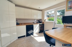 Dickens Close, Galley Common, Nuneaton, CV10 9SQ