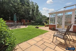 Dickens Close, Galley Common, Nuneaton, CV10 9SQ